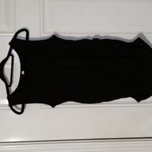 Black sleeveless tank
